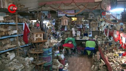 'Ahşap dostu Muzaffer öğretmen' atık ahşapları oyuncaklara dönüştürüyor