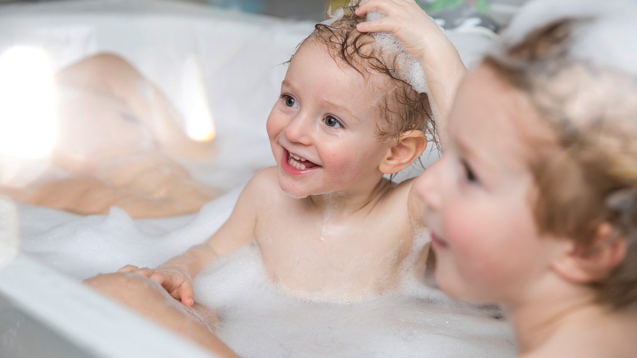 Nacktsein vor den Kindern: Was raten Experten?