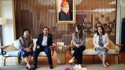 Jalan-jalan ke Korsel, Luna Maya Temui Dubes Perkenalkan Kosmetik Miliknya