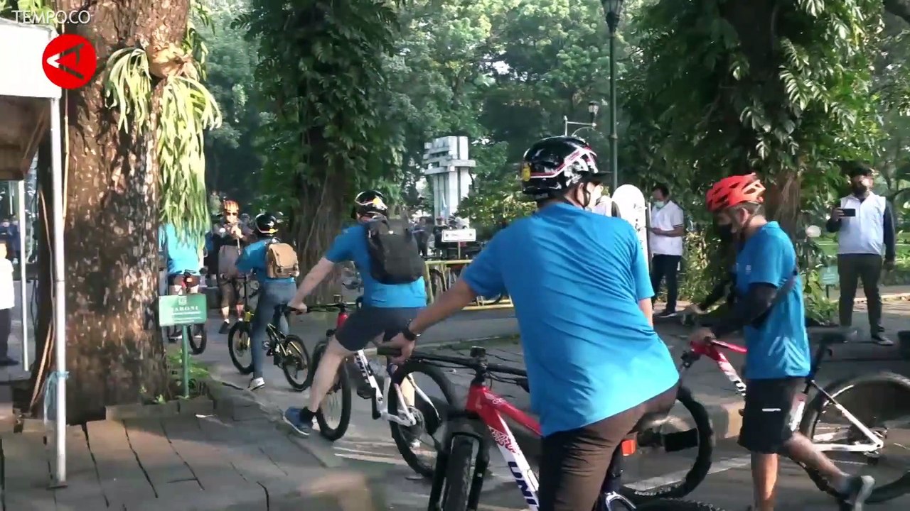 KLHK Ajak Delegasi G20 Keliling Jakarta dengan Bersepeda