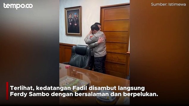 Saling Berpelukan, Kapolda Metro Jaya Beri Dukungan ke Kadiv Propam