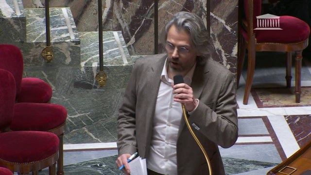 Interdiction de la corrida: le député LFI Aymeric Caron dénonce l'obstruction parlementaire et retire son texte