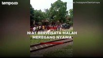 Odong odong Ditabrak Kereta di Serang Banten, 9 Orang Tewas