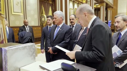 Erdoğan'dan Küba'ya tarihi hediye; 'Nereden buldunuz bunu?'
