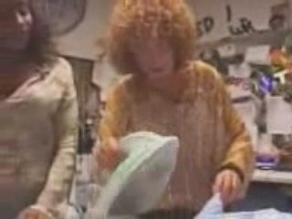 Lucy - Bulgarische Frau (Hilarious)