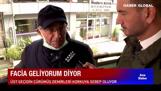 Üst geçit tel tel dökülüyor