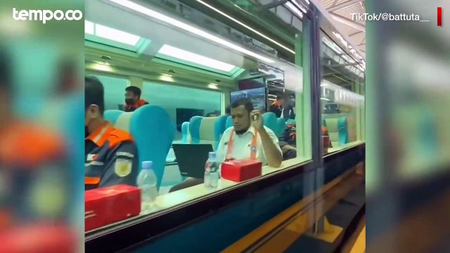 Viral Penampakan Gerbong Kereta Panoramic PT KAI yang Baru