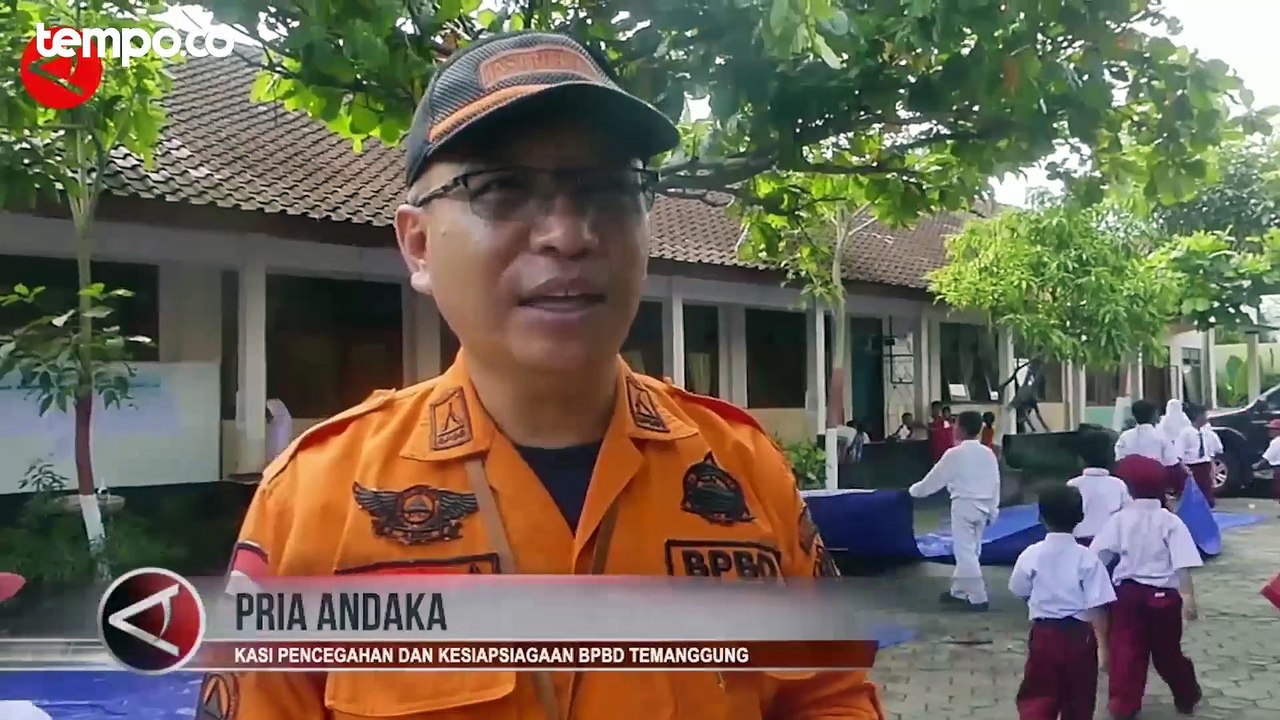 Dikenalkan Sejak Dini, Siswa SD di Temanggung Latihan Tanggap Bencana