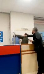 HASTANE GÖREVLİLERİNE SALDIRI ANI KAMERALARDA