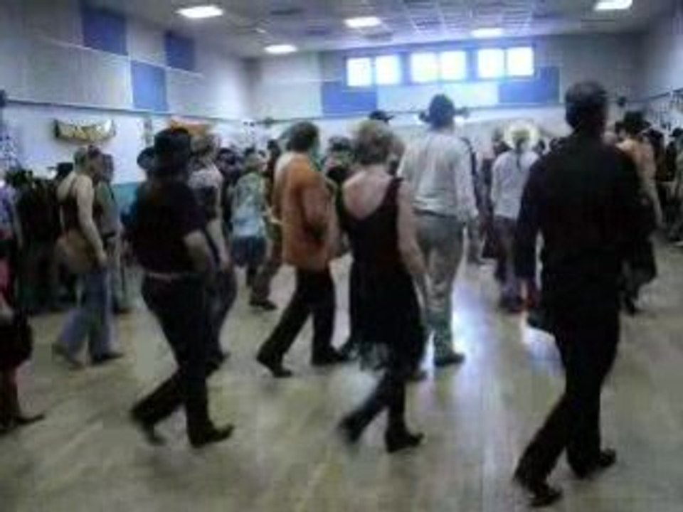 Drinkin' Thinkin' bal JJ Donnemain Halloween