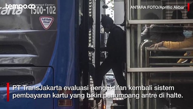 Sistem Pembayaran Baru Sebabkan Penumpang Antre Panjang, Transjakarta Akan Evaluasi