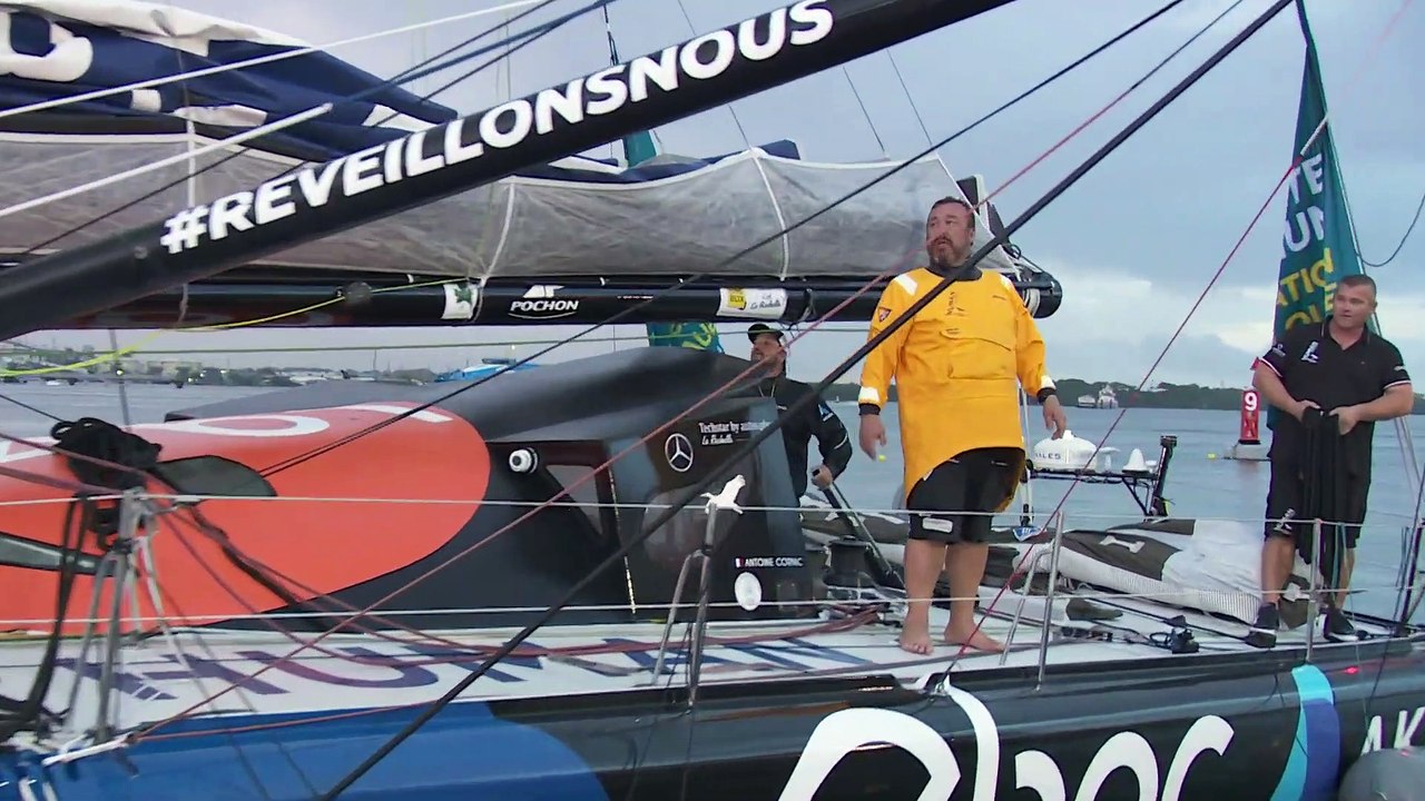 Route du Rhum - Destination Guadeloupe 2022 - Arrivée d'Antoine Cornic - Interview Ponton