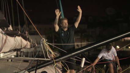 Route du Rhum - Destination Guadeloupe 2022 - Arrivée d'Eric Bellion - Interview Ponton