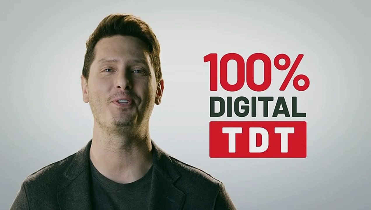 Mensaje figuras de la TV peruana sobre Apagon Analogico y paso a la Señal Digital Terrestre TDT