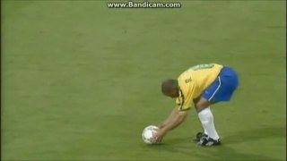 Roberto Carlos amazing free kick for Brazil - MS SPORTS LIVE