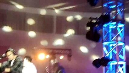 ARIEL NOAH TAMPIL DI MALANG - Langit Tak Mendengar