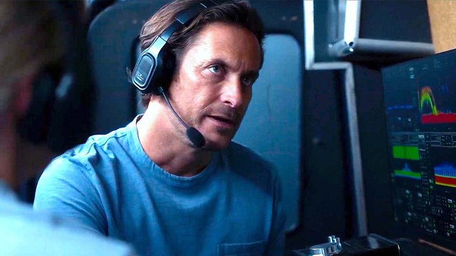 Stealing the Evidence on FOX’s The Cleaning Lady with Oliver Hudson