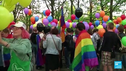 Parlamento ruso aprobó una ley que prohíbe la "propaganda LGBTIQ+" entre adultos