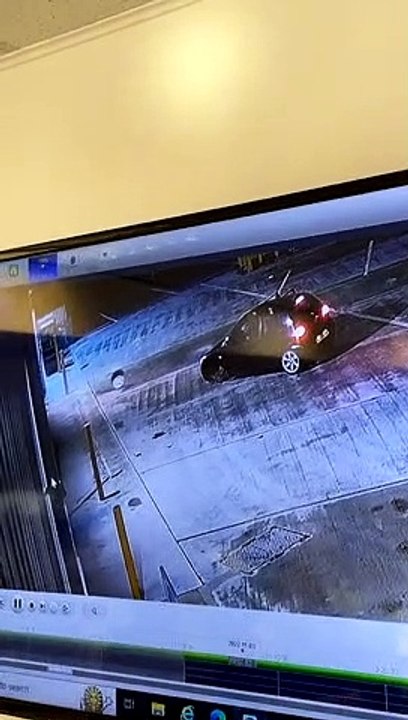 Wheel Suddenly Falls Off Car