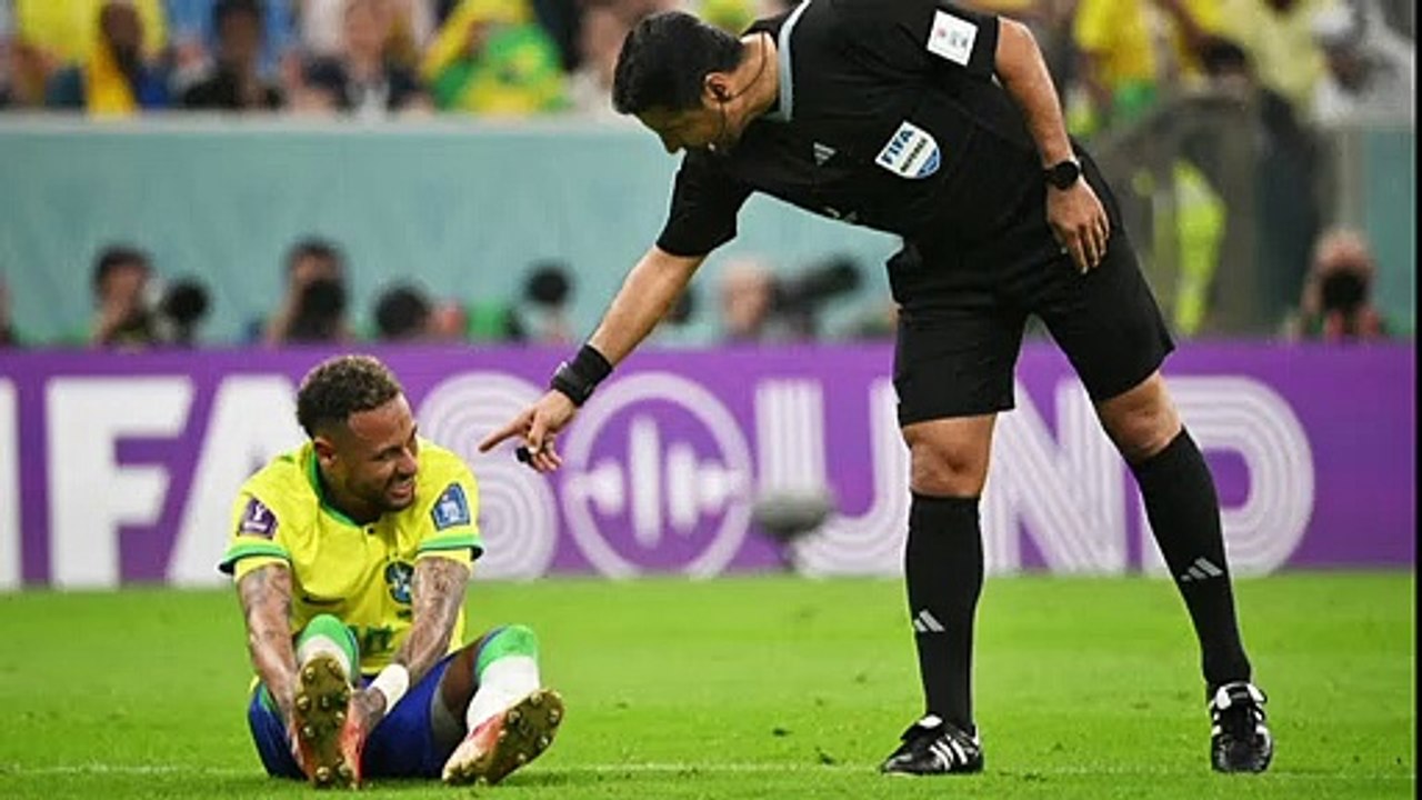 Neymar estará bajo observación por esguince en el tobillo derecho