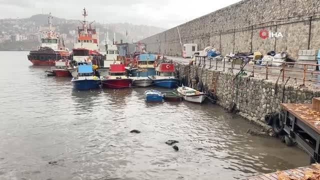 Zonguldak'ta dalgaların boyu 5 metreyi buldu
