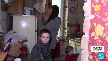 Kiev s'active pour rétablir l'électricité, des millions d'Ukrainiens privés d'eau courante