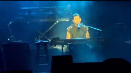 Gary Valenciano.(Take Me Out of the Dark_ Sana'y Maulit Muli)