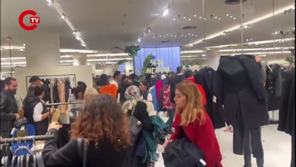 Efsane Cuma alışveriş izdihamı