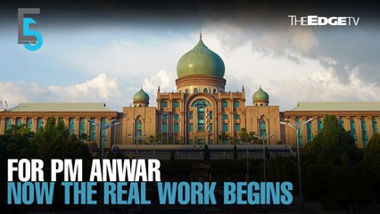 EVENING 5: PM Anwar begins his first day in office
