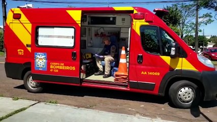 Jovem sofre queda de motoneta no Bairro Neva