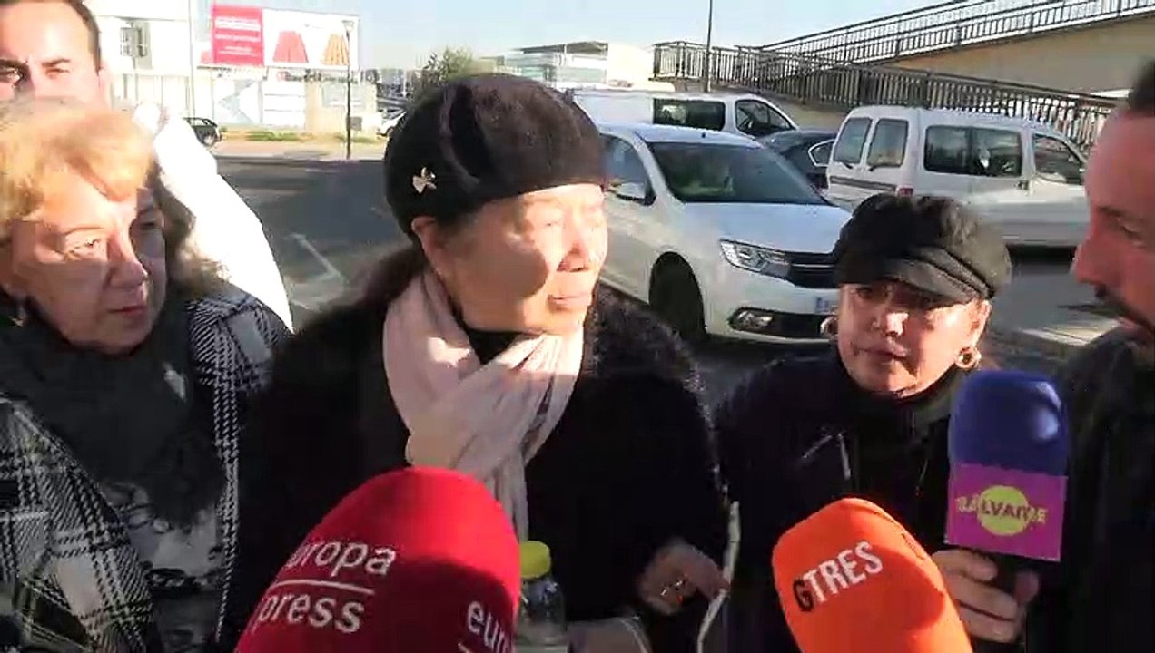 Anabel Pantoja, Kiko Rivera y Junco se despiden de Bernardo Pantoja en el tanatorio