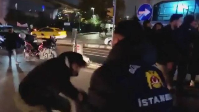 'Kadına şiddet' eylemlerine polis müdahalesi: Gözaltılar var