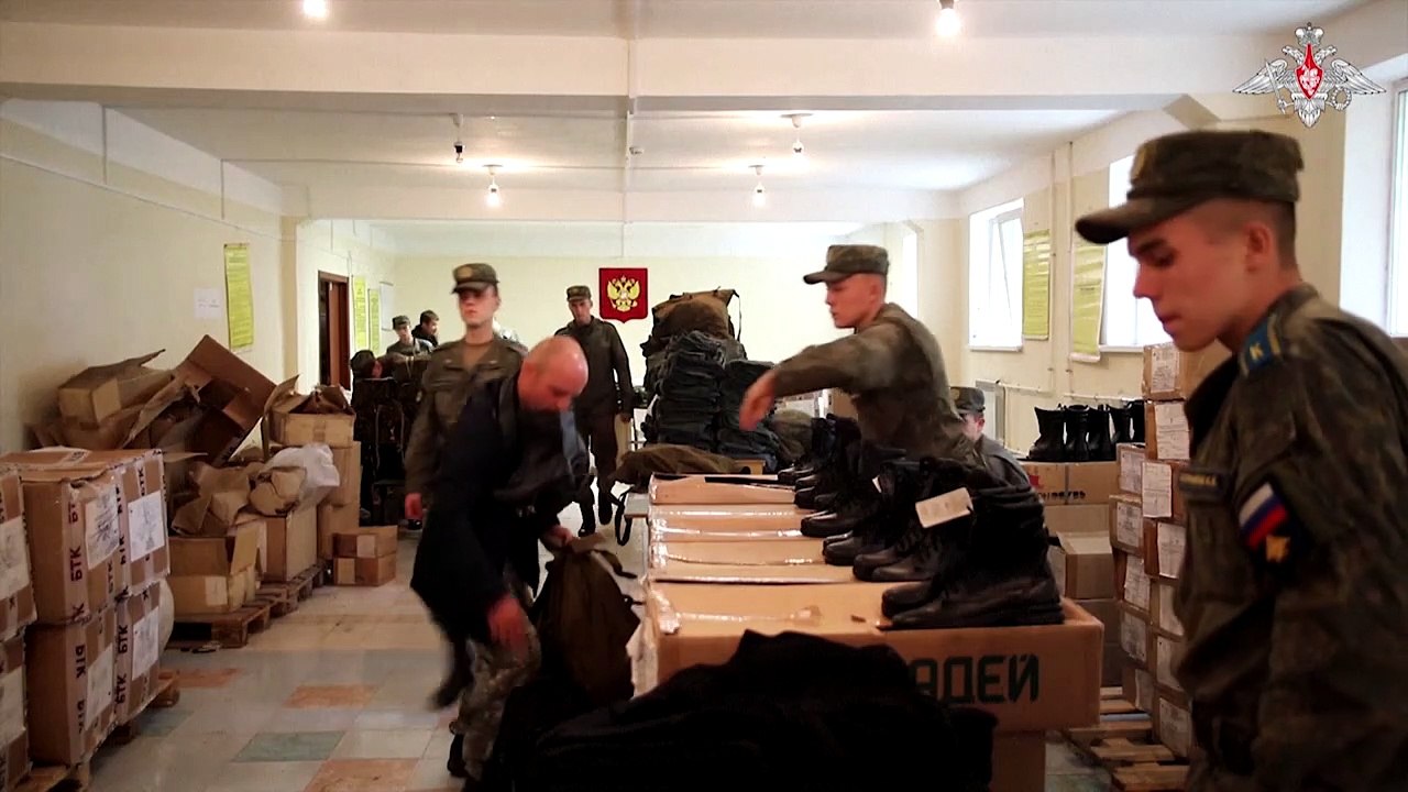 Russian soldiers' mothers and wives challenge Putin and demand answers