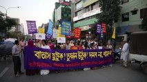 Bangladeşli aktivistler, kadına yönelik şiddete karşı yürüyüş düzenledi
