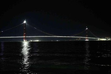 1915 Çanakkale Köprüsü kadına yönelik şiddetle mücadele için turuncuyla aydınlatıldı