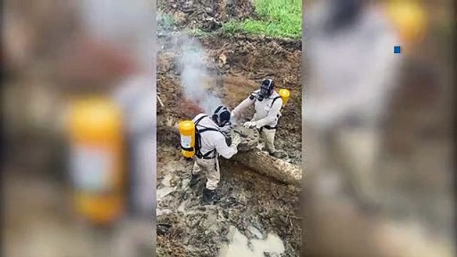 Con equipo de protección trabajadores de Pemex avanzan en la reparación del ducto en Nanchital