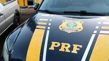 PRF apreende 602 kg de maconha e armas de fogo após fuga na BR-369