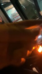 ハザード点けて路駐中、バスの運転手にクラクションでキレられるｗｗｗ