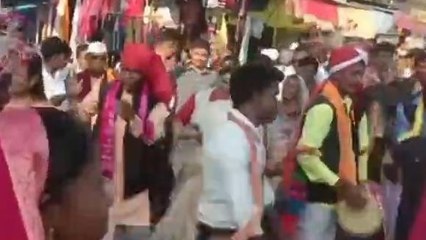 बुरहानपुर : जननायक टंट्या भील गौरव यात्रा पहुंची खकनार,आदिवासी परंपरा की दिखी झलक