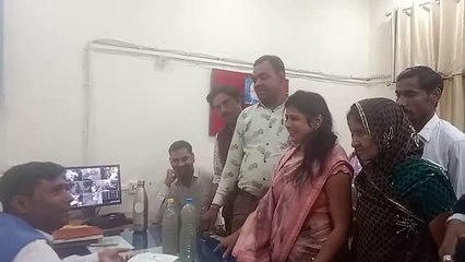 नलों में आया दूषित पानी, लोगों ने जताया विरोध