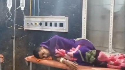 50 रुपए के लिए एक युवक ने खाया यूरिया, परिजन लेकर पहुंचे अस्पताल और फिर हुआ ये