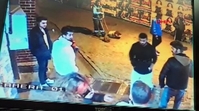 Önlerini kesip para istediler: Parayı alamayınca saldırıp bıçakladılar