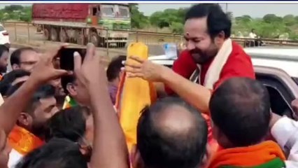 జహీరాబాద్: కేంద్ర మంత్రికి ఘన స్వాగతం