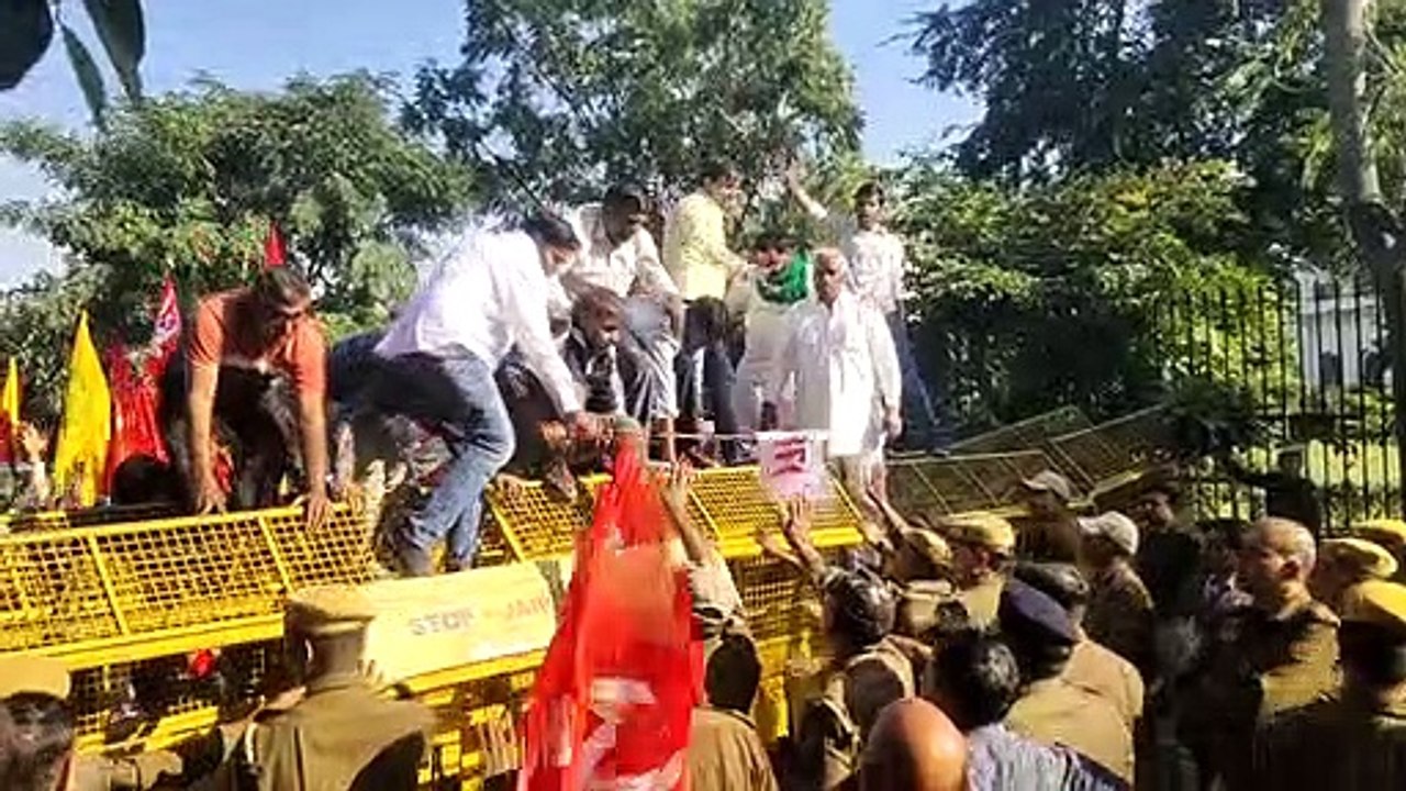 किसानों ने खोला केंद्र सरकार के खिलाफ मोर्चा ,...