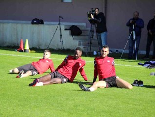 Sivasspor'un Antalya kampı başladı