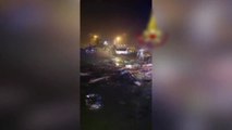 폭우 쏟아진 伊이스키아섬, 산사태로 13명 실종...신생아도 포함 / YTN