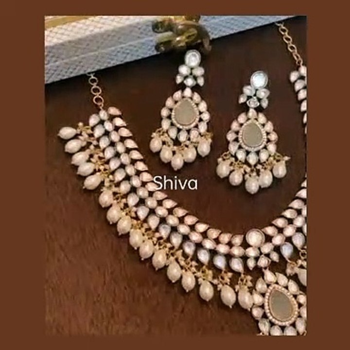 Latest Party Wear Kundan Necklace  For Saree - Kundan Jewelery