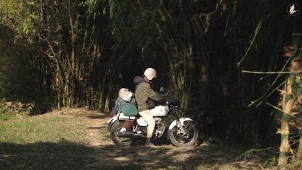CAMPING SENDIRIAN DI TENGAH HUJAN Sepeda Motor Klasik #ASMR