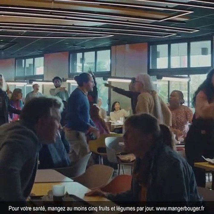 Regardez cette toute nouvelle pub française qui ose citer toutes les grandes chaînes de hamburger de Mc Do à Five Guys pour au final se révéler être un spot pour...