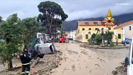 Download Video: Tote und Vermisste bei Erdrutsch auf Ischia